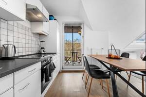 Schönes 1-Zimmer-Apartment im Dachgeschoss mit Duschbad in Balkon – 26127 Oldenburg – Vorschaubild 4