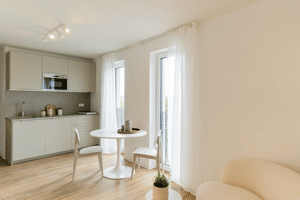 Vollmöbliertes Stadt-Apartment (WE21) an der Alten Bastei | mit Balkon, in Uninähe!