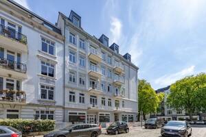 Imposanter Altbau - Langfristig vermietete Kapitalanlage in exklusiver Lage ++ courtagefrei ++ – 20251 Hamburg – Vorschaubild 3