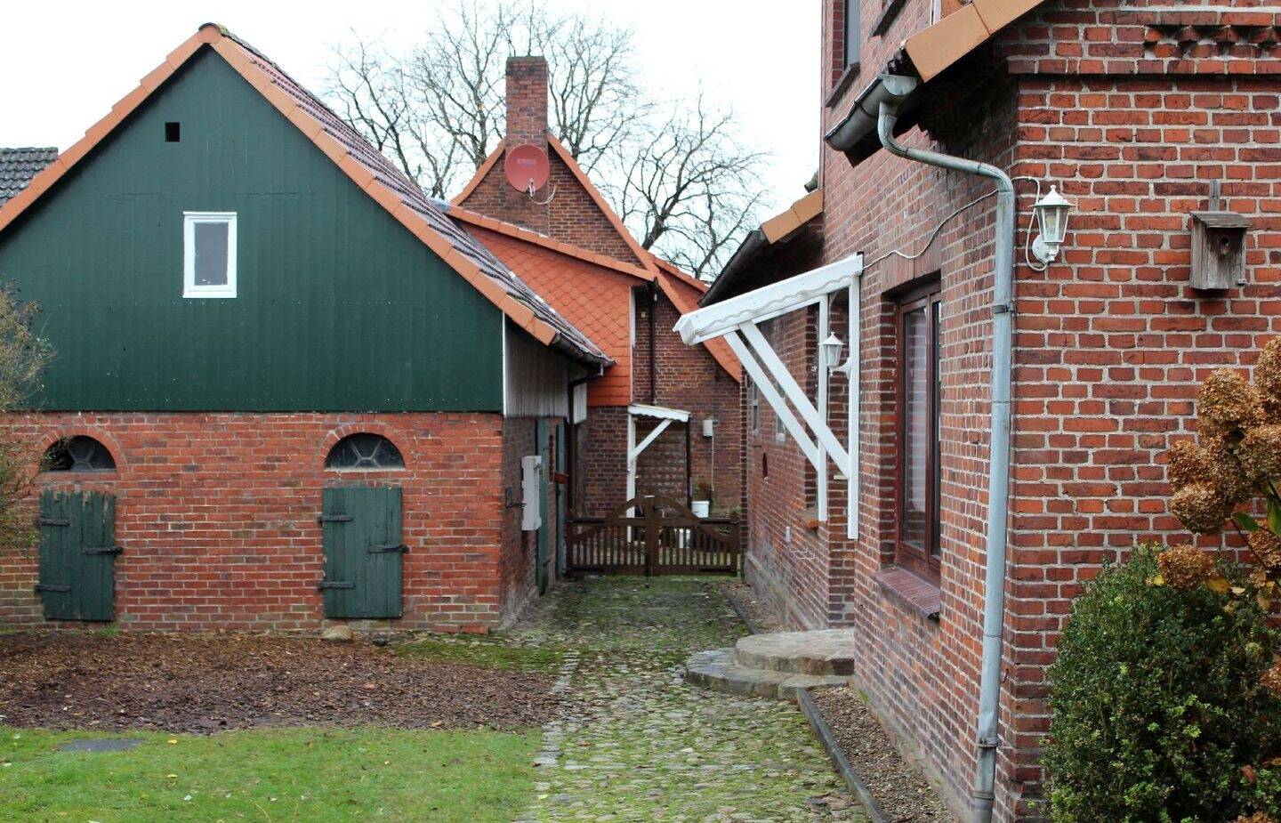 Wohnhaus und Nebengebäude mit Einliegerwohnung – Bremervörde – Vorschaubild 4