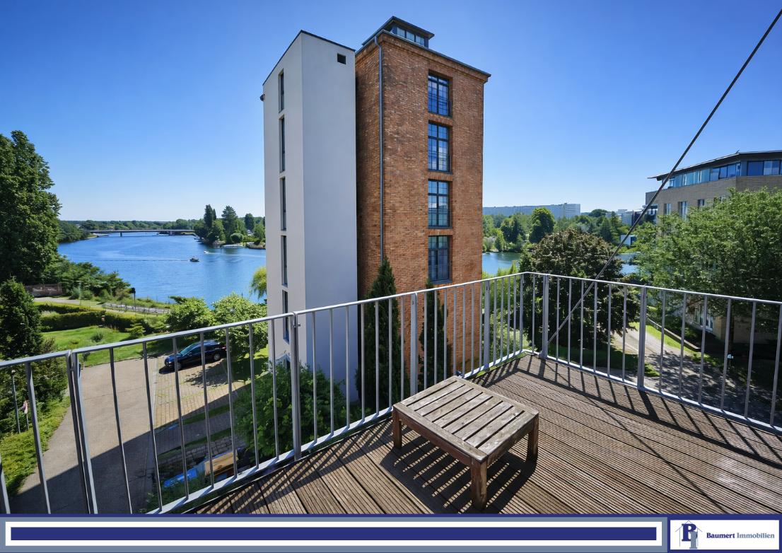 Wohnen am Wasser: Exklusive Loftwohnung mit Spreeblick, Kaminflair & 2 Tiefgaragenstellplätzen
