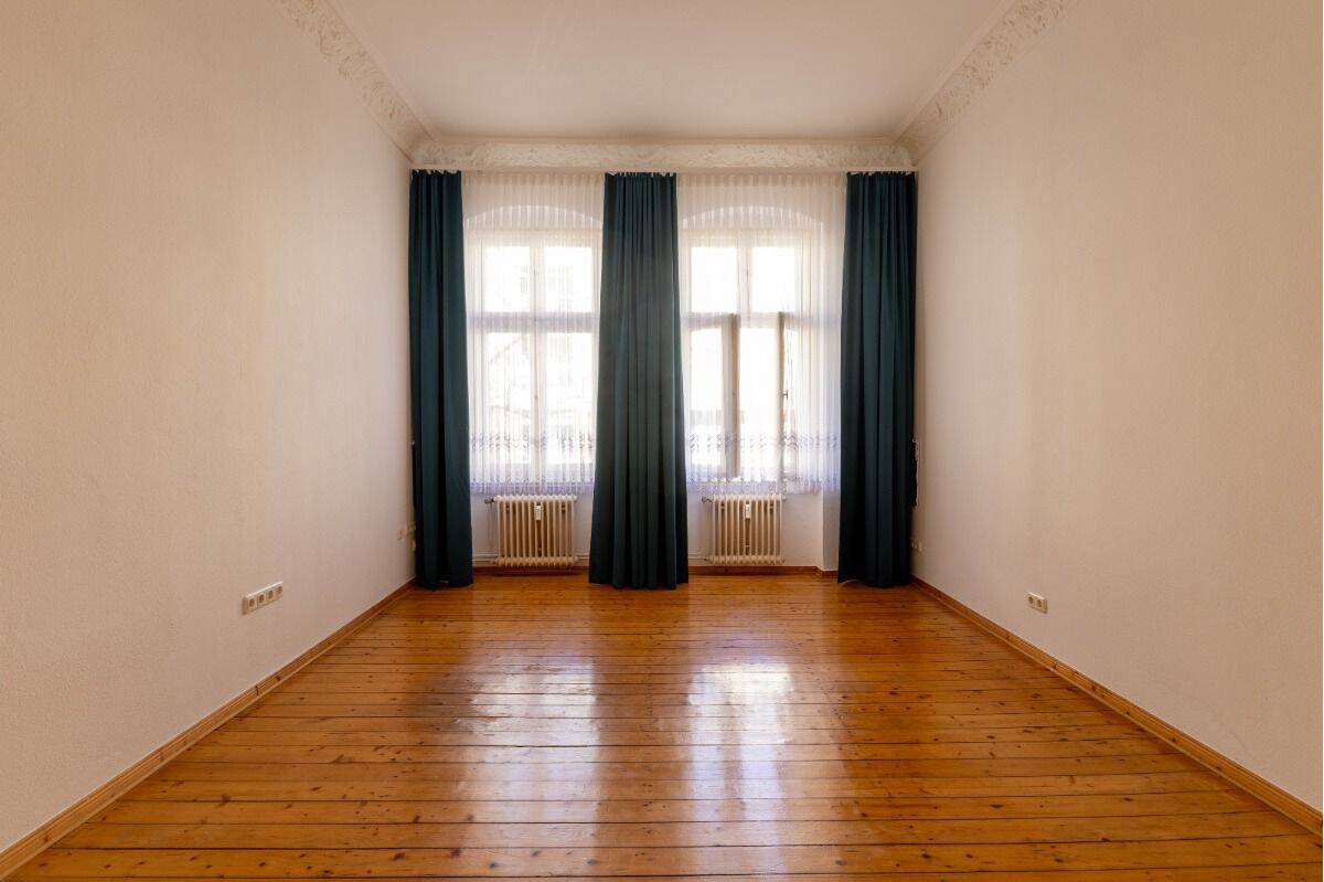 Altbaucharme in Berlin Tegel bezugsfreie Eigentumswohnung – Berlin – Bild 1 von 8