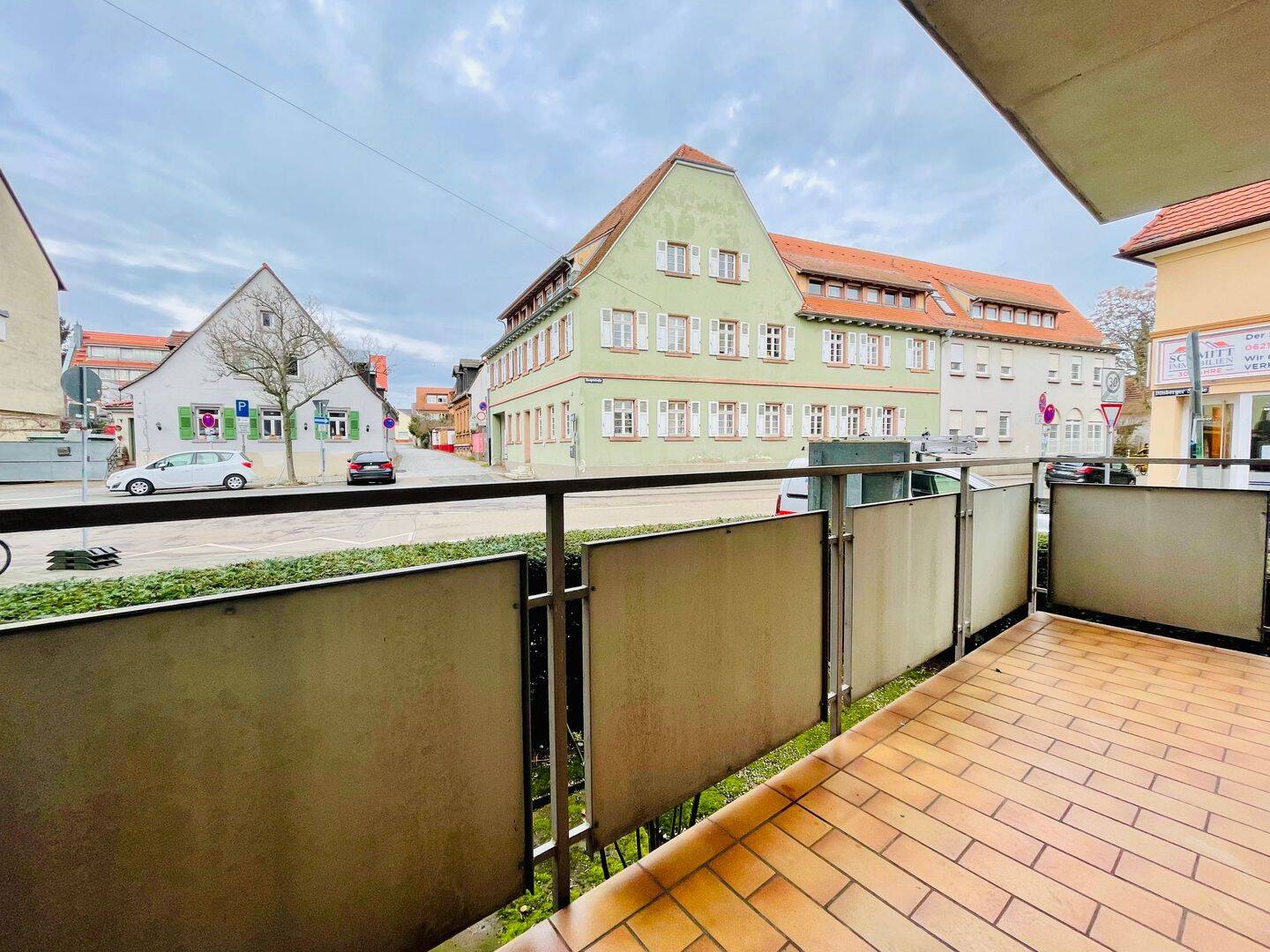 MA-Feudenheim - Renovierte 3 ZKD/Balkon-Erdgeschosswohnung – Mannheim – Vorschaubild 2