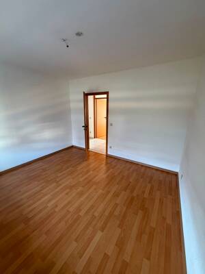 2 Zimmer Wohnung Ludwigshafen Friesenheim ab sofort bezugsfrei – 67063 Ludwigshafen am Rhein – Vorschaubild 2