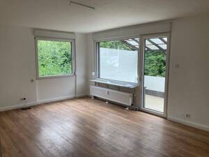 Investment Nähe Schloß Benrath (6 Wohnungen und 4 Garagen) Vollvermietung, 796 qm Grundstück – 40597 Düsseldorf – Vorschaubild 2