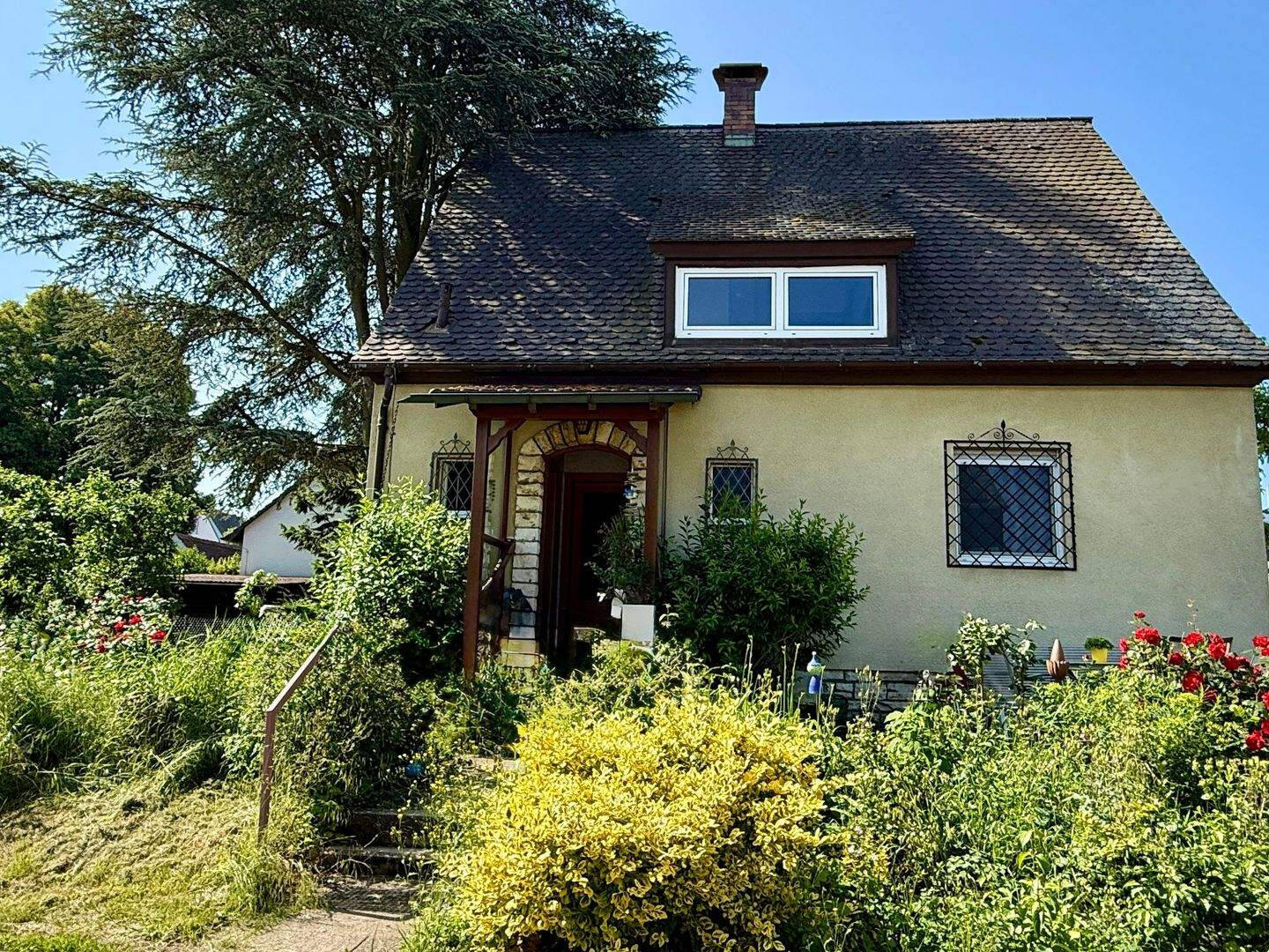 Ihr Zuhause am Wiesengrund - freistehendes EFH! – Nürnberg – Bild 1 von 9