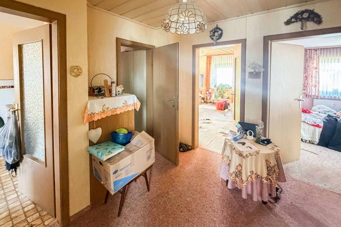 Freistehendes Dreifamilienhaus - Garten, barrierefreiem Erdgeschoss und voller Bezugsfreiheit! – Röttenbach – Vorschaubild 8