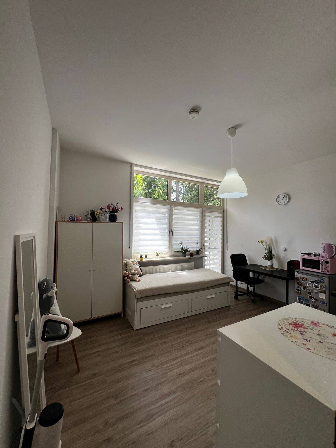 Helle Terrassewohnung am Westpark – ruhig & voll möbliert