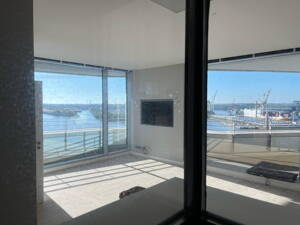 Hamburg-Hafencity - 11. Etage - Premiumlage - Elbblick - umlaufender überdachter Balkon - Tiefgarage – 20457 Hamburg – Vorschaubild 2