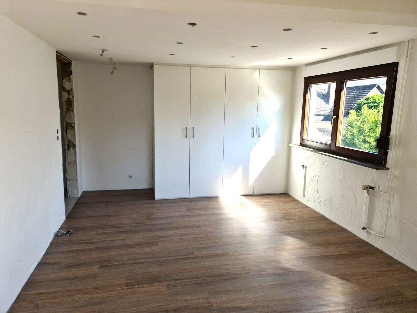 Charmantes Zweifamilienhaus in Hungen - ideal für Familie und Kapitalanleger! – Hungen – Bild 1 von 6