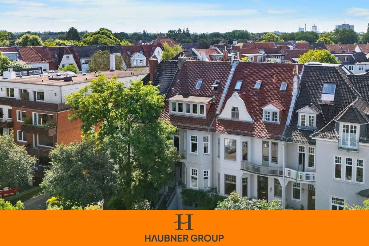Über den Dächern Schwachhausens | Stilvolle Dachgeschosswohnung im Altbremer Haus – 28211 Bremen – Bild 1 von 9