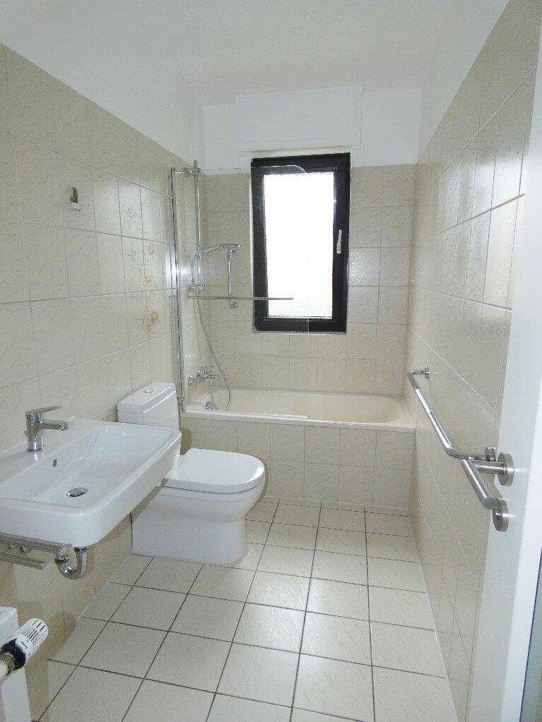 Helle und renovierte 2-Zimmer-Erdgeschoss-Wohnung mit Terrasse in ruhiger Lage! – Leverkusen – Vorschaubild 8