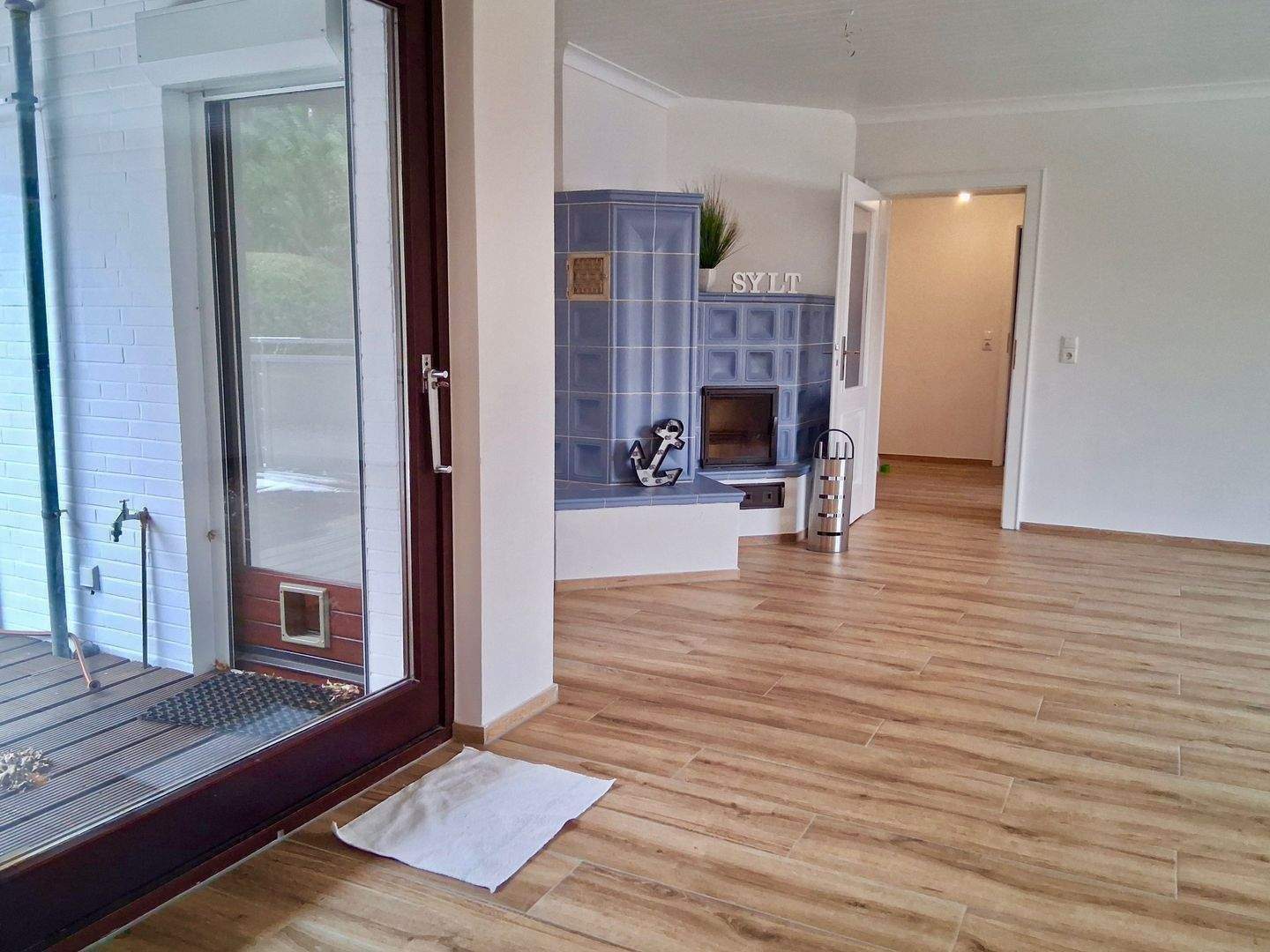 Großes Grundstück - 8 Zimmer + Keller + Kamin + 2x Garage + neues Dach 2011 + Wärmepumpe 2024 – Hamburg – Vorschaubild 3