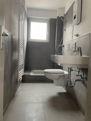 Neu sanierte 2-Zimmer-Wohnung mit Balkon in Oberhausen – 46117 Oberhausen – Vorschaubild 4