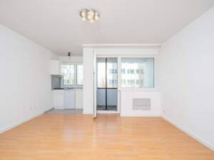 MAIER - Provisionsfrei! Ruhiges Appartement mit Loggia Nähe Luitpoldpark! – 80796 München – Vorschaubild 4