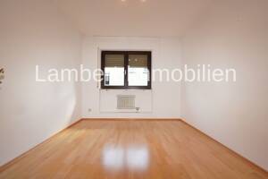 Großzügige 3-Zimmer-Wohnung mit Potenzial, Balkon und Garage in Wiesbaden-Bierstadt – 65191 Wiesbaden – Vorschaubild 9