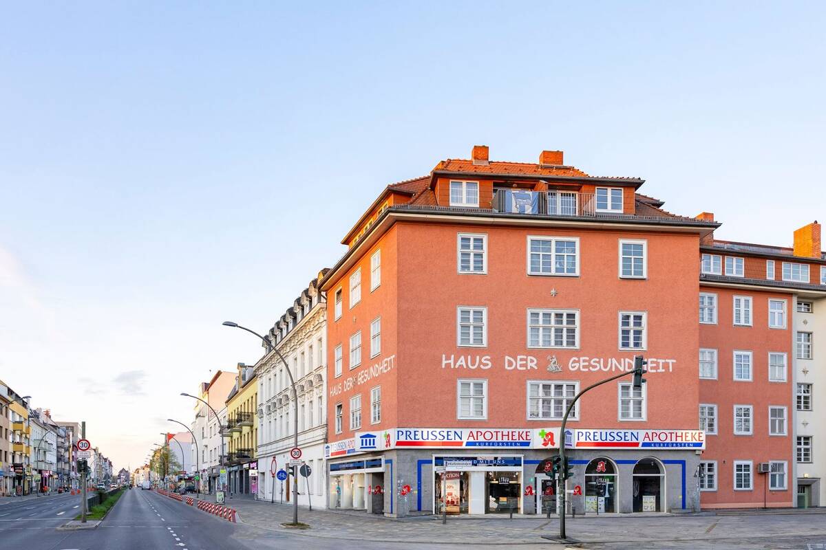 Hochparterre-Wohnung mit 3 Zimmern - vermietet als Kapitalanlage! – 12105 Berlin – Bild 1 von 9
