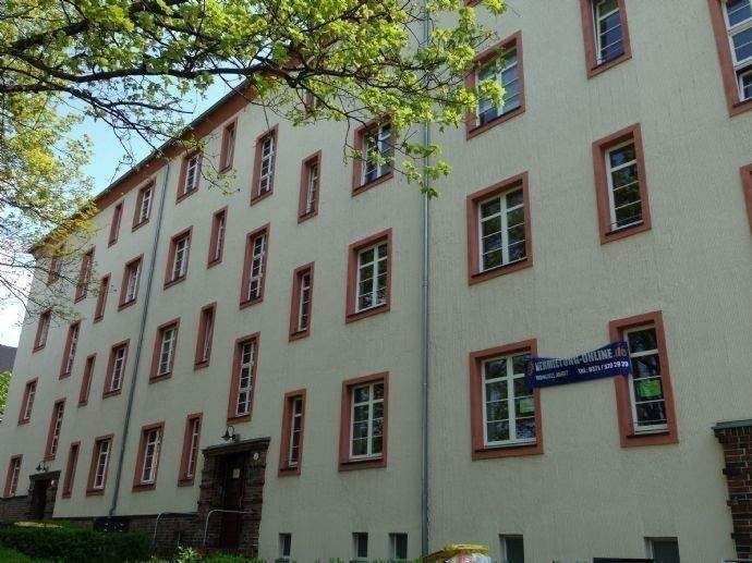 Ohlala...Moderner Grundriss, tolle 2 Raum-Whg. mit Balkon und Fenster im Bad !!! – Chemnitz – Vorschaubild 2