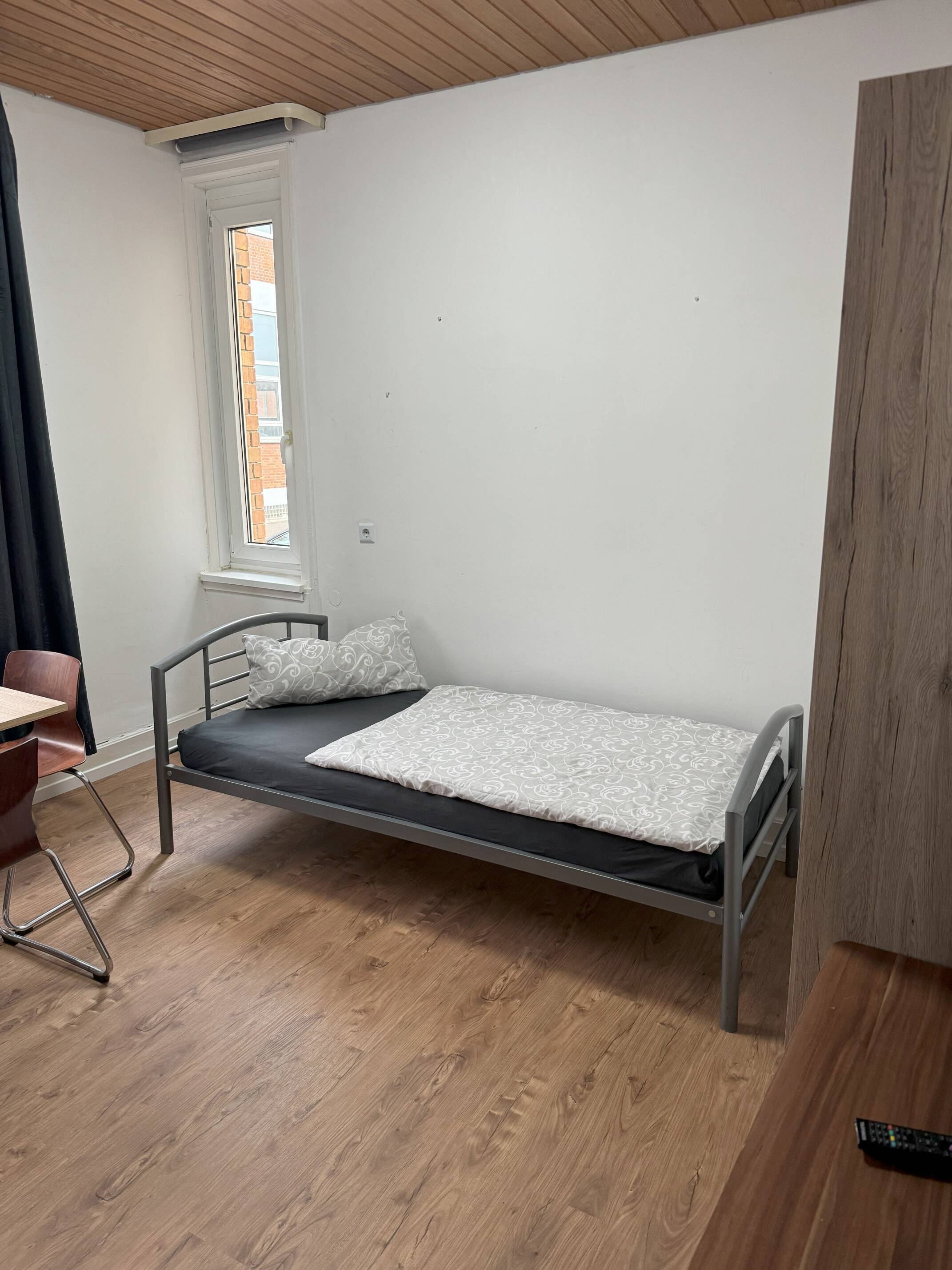 MÖBLIERTE 3-ZIMMER-WOHNUNG - auch einzeln anmietbar in S-Bad Cannstatt - 3429 – Stuttgart – Vorschaubild 6