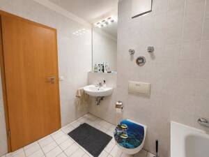 Wohnen im Grünen in Düsseldorf - attraktive 2-Zimmer-Wohnung mit Loggia – 40595 Düsseldorf – Vorschaubild 7