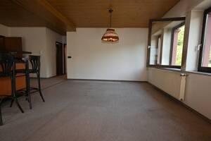 Gepflegte Dachgeschosswohnung mit kleiner Terrasse in Saarbrücken - Metzerstrasse – 66117 Saarbrücken – Vorschaubild 5