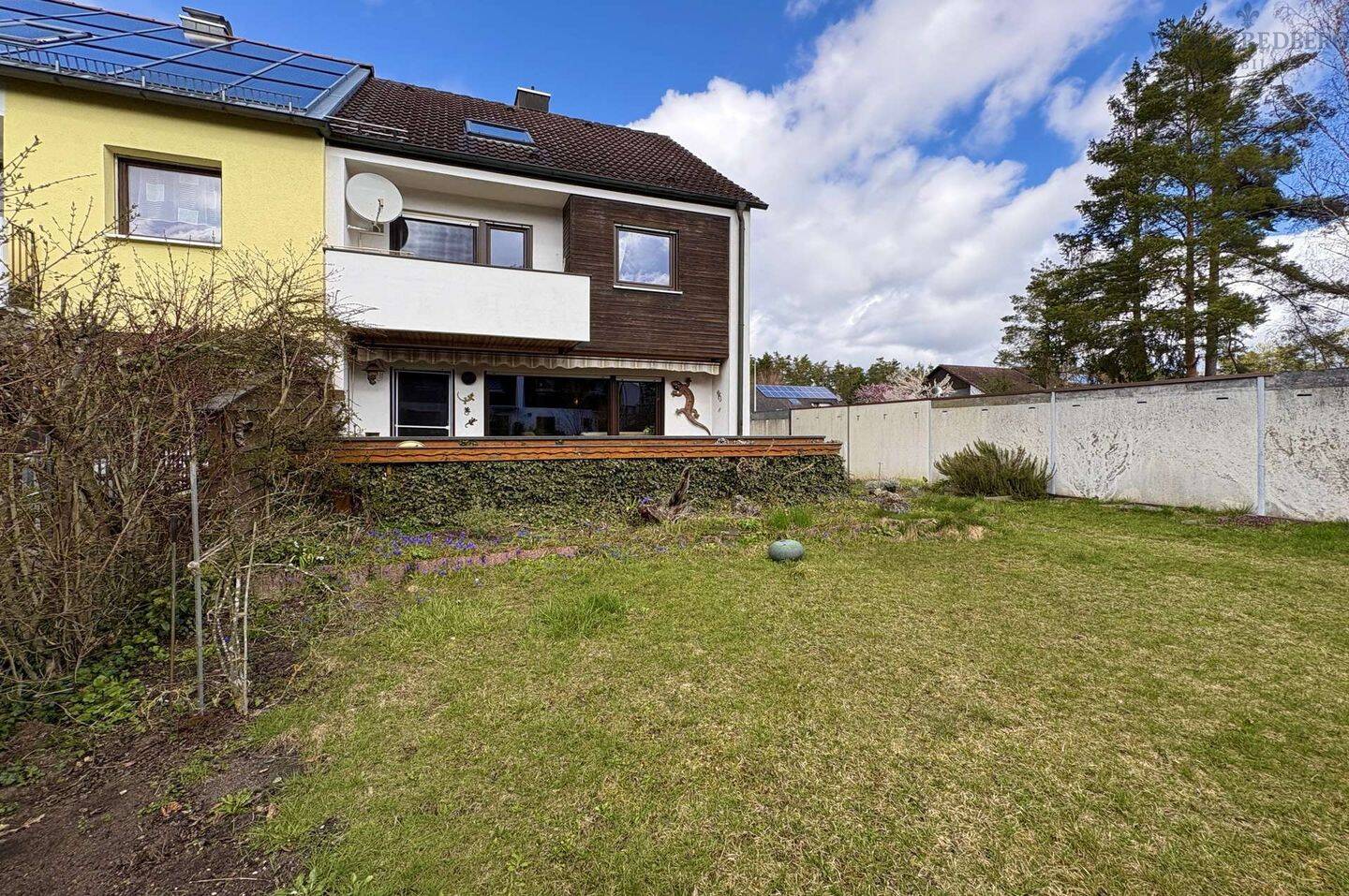 Riesen Garten! Großzügiges Reiheneckhaus mit Balkon & Garage – Erlangen – Vorschaubild 2