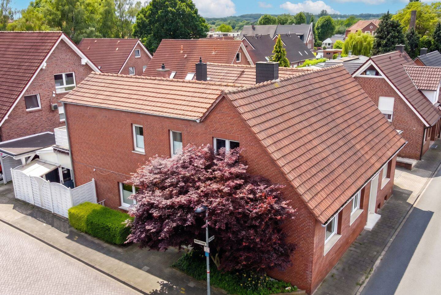 Renovierte Doppelhaushälfte mit Terrasse und Carport in zentraler Wohnlage! – Rheine – Vorschaubild 3