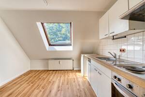 Helle 2-Zimmer-Dachgeschosswohnung mit Einbauküche und Charme in Bremen-Gröpelingen – 28239 Bremen – Vorschaubild 5