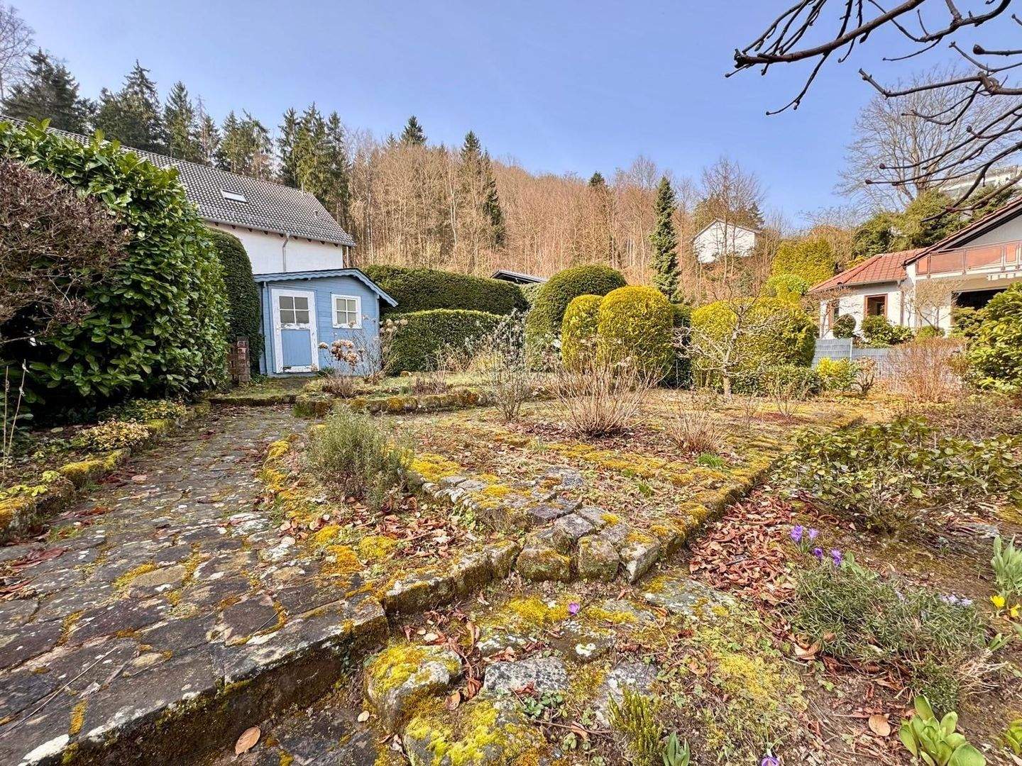KL-Hohenecken-attrakt. Reihenendhaus in Waldrandlage mit gr. Garten, Terrasse, Garage u. Stellplatz – Kaiserslautern – Vorschaubild 2