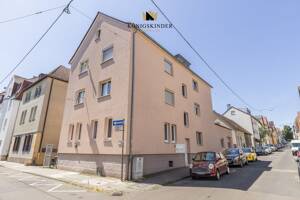 2,5 Zimmer mit Potenzial: Dachgeschoss-Loft in Zuffenhausen