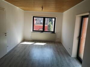 Großzügige 4 ZKB 100 qm mit EBK und 3 Schlafzimmern in 66640 Namborn – 66640 Namborn – Vorschaubild 2