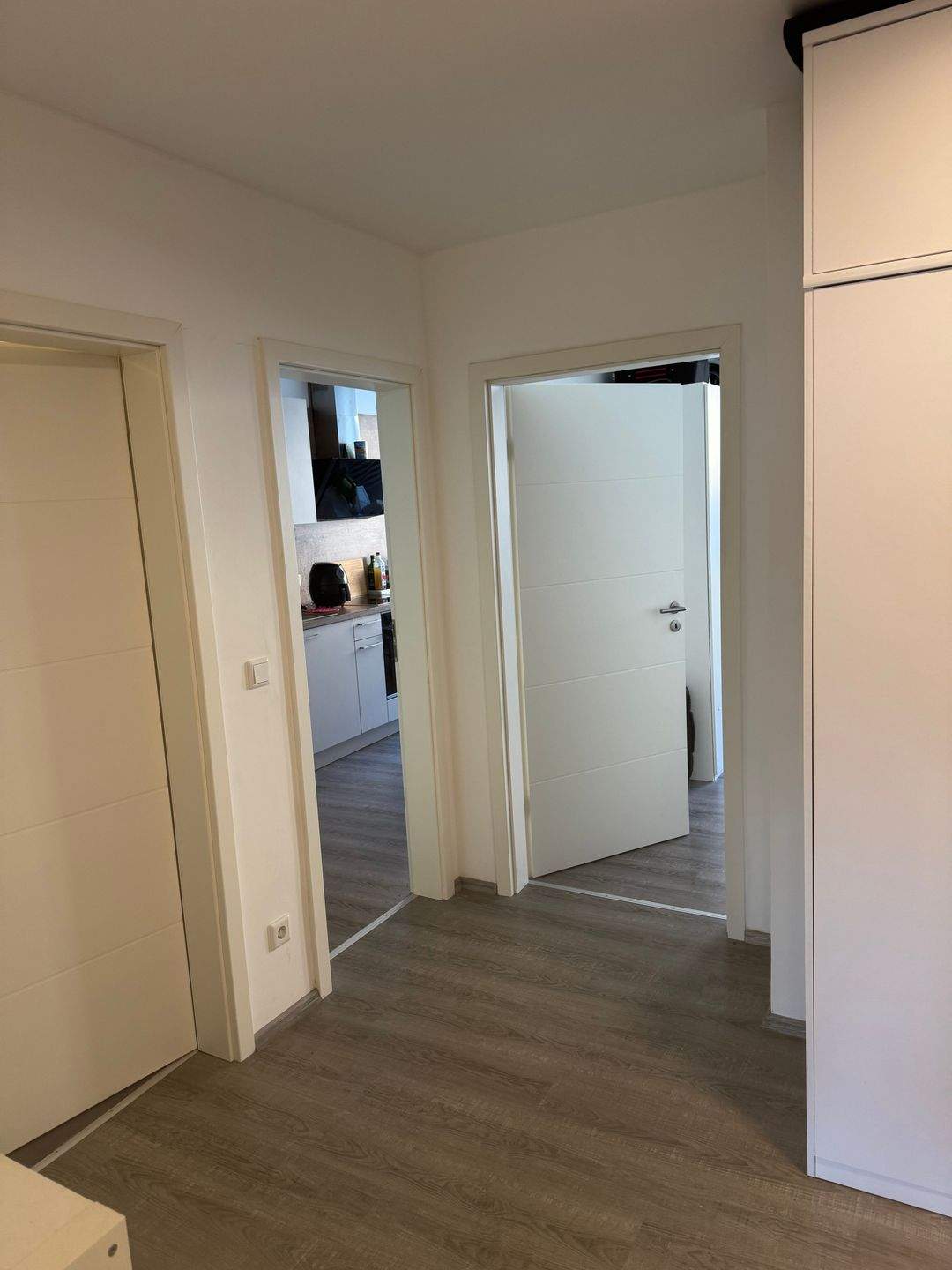 Helle 2- Zimmer Wohnung mit Einbauküche – Nürnberg – Vorschaubild 6