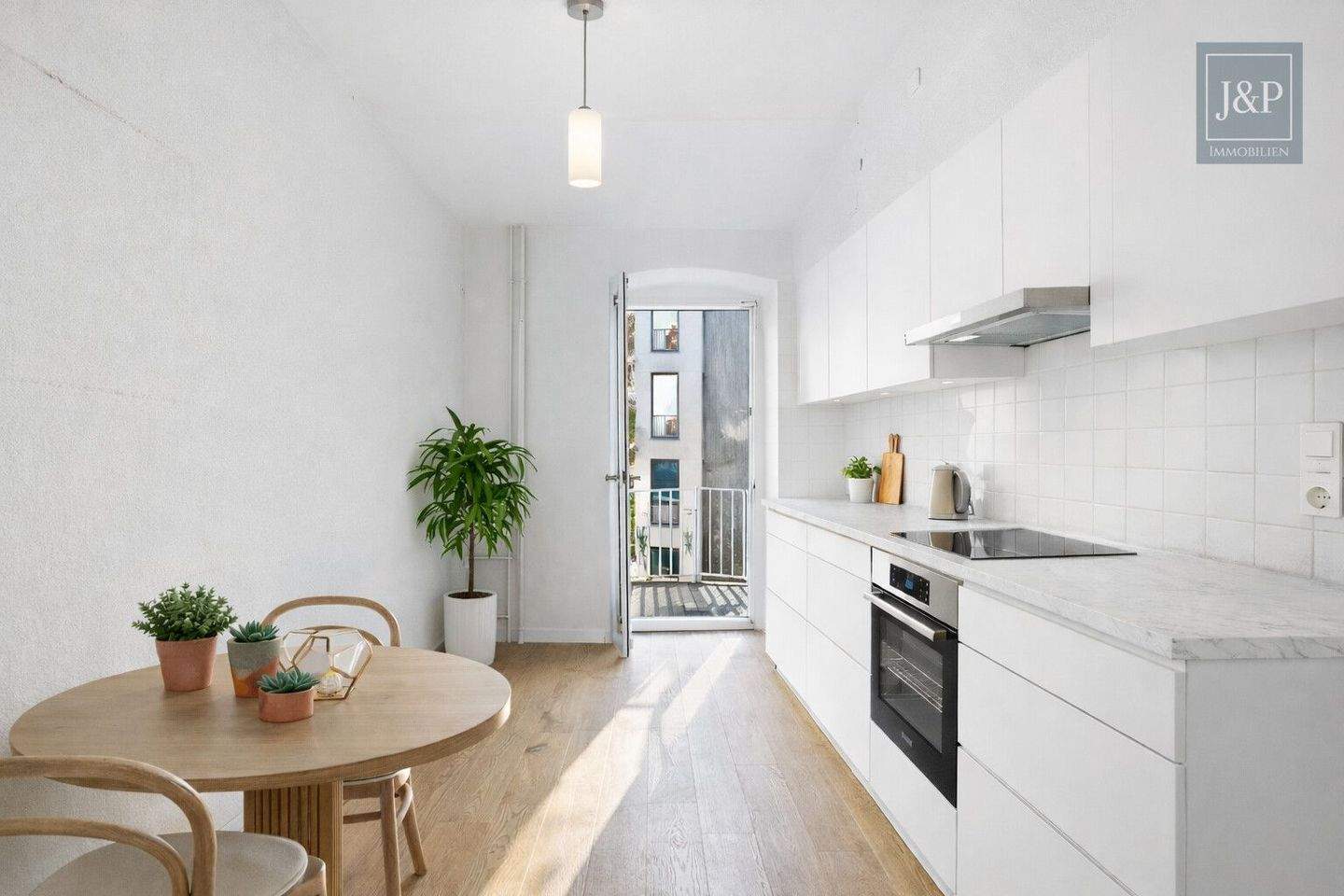 Reserviert! Toplage Maybachufer: Sonnige Altbauwohnung mit Balkon & Tageslichtbad – Berlin – Vorschaubild 4