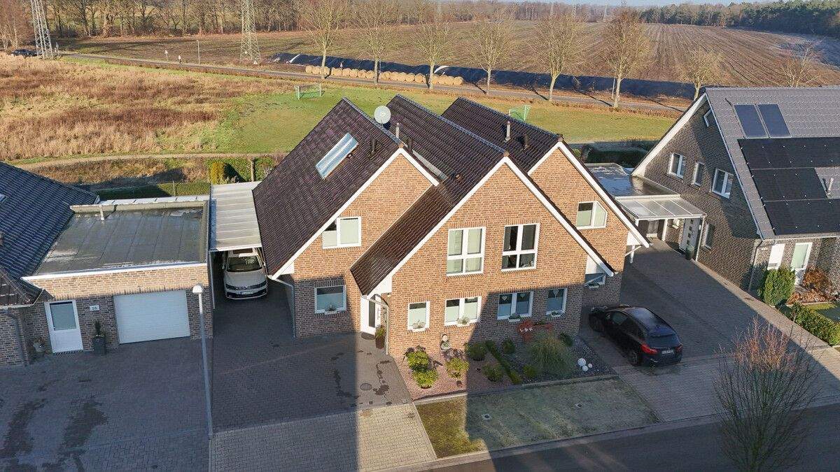 Meppen - Esterfeld: Junge und moderne Doppelhaushälfte mit uneinsehbarem Garten & Feldblick! – Meppen – Vorschaubild 2