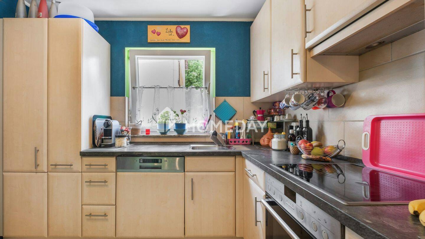 Gepflegt, durchdacht und naturnah: Repräsentative DHH mit Terrasse, Garten und Garage separat – München – Vorschaubild 9