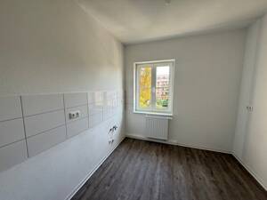 Zuhause fühlen! 3-RWE mit Balkon! – 1069 Dresden – Vorschaubild 5