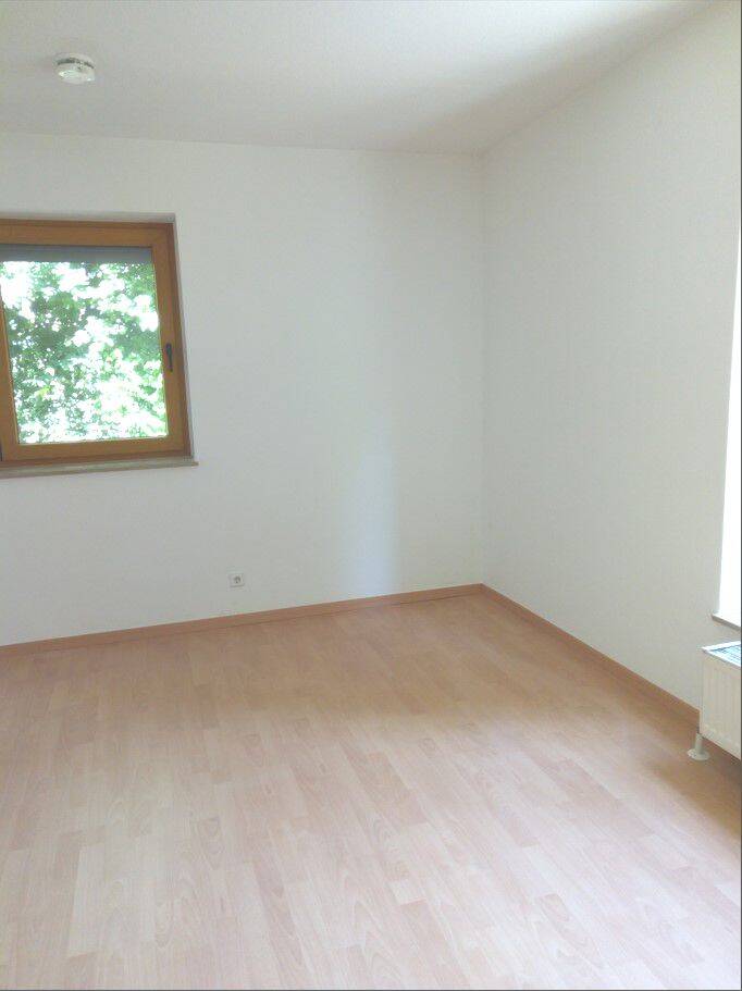 großzügige 3 Zimmer Wohnung mit Terrasse und Garage in Chemnitz OT – Chemnitz – Vorschaubild 9