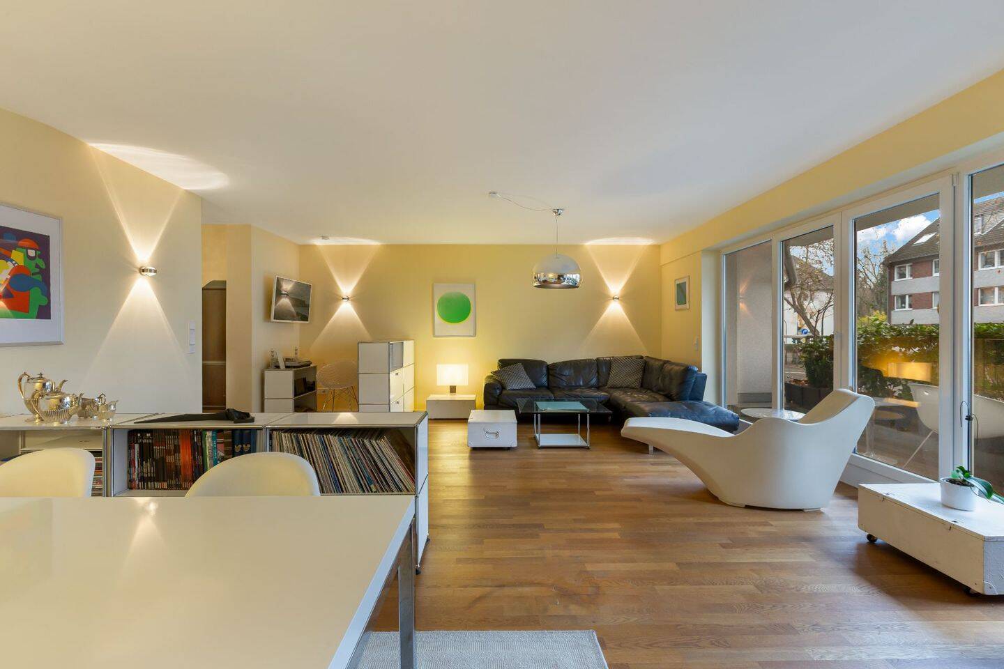 Wohnen im begehrten Zooviertel - Charmante Maisonette-Wohnung mit zwei Balkonen – Düsseldorf – Vorschaubild 2