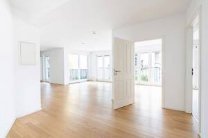 AIGNER - Rarität beim Kaiserplatz: Neuwertige 3-Zimmer-Wohnung mit 2 Balkonen und Innenhoflage – 80803 München – Vorschaubild 5