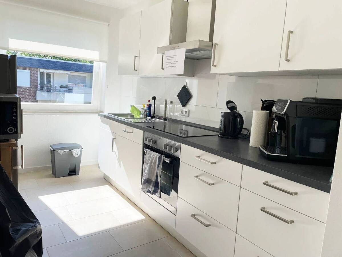 Kernsanierte 3 Zi-Wohnung mit offenem Wohn-Essbereich - Wohnen & Arbeiten in schöner Lage – 53121 Bonn – Bild 1 von 9