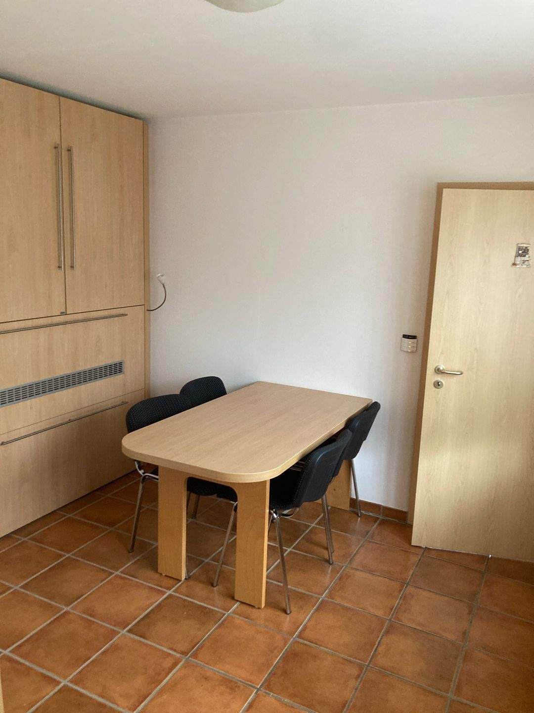 Uetze-Dedenhausen: Neuwertiges Einfamilienhaus mit 2. Eingang in Bürobereich – Uetze – Vorschaubild 8