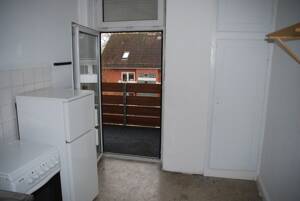 2 ZW mit Balkon in der Michelsenstr. 37 in Kiel zu vermieten - OTTO STÖBEN GmbH – 24114 Kiel – Vorschaubild 3