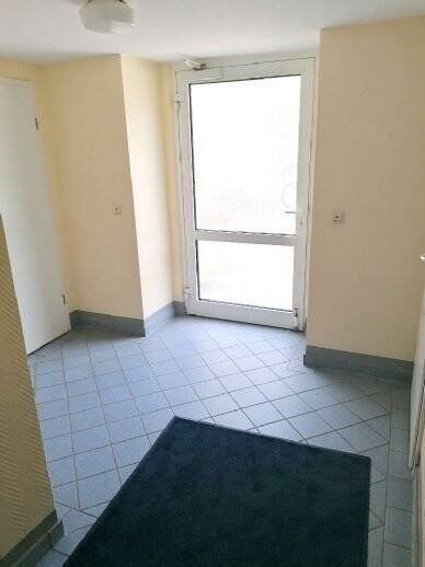 !! 2-Zimmer-Wohnung mit Balkon in gepflegtem Mehrfamilienhaus !! – Chemnitz – Vorschaubild 3
