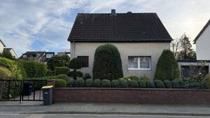 Freistehendes Einfamilienhaus mit viel Potenzial in TOPLAGE!