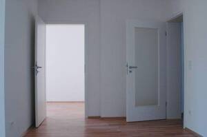 4-Raum Wohnung mit Balkon im 2. OG rechts – 4319 Leipzig – Vorschaubild 7