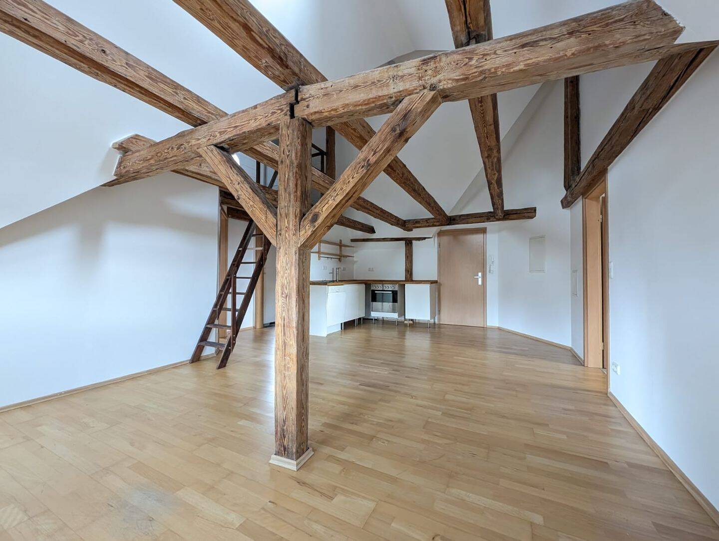 Schöne Galeriewohnung UNIKAT in Nürnberg Gostenhof – Nürnberg – Vorschaubild 7