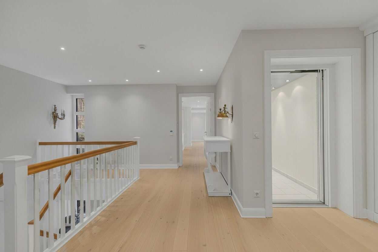 Exklusive Maisonette-Wohnung mit Garten, Aufzug und Tiefgarage an der Kieler Förde – Kiel – Vorschaubild 8