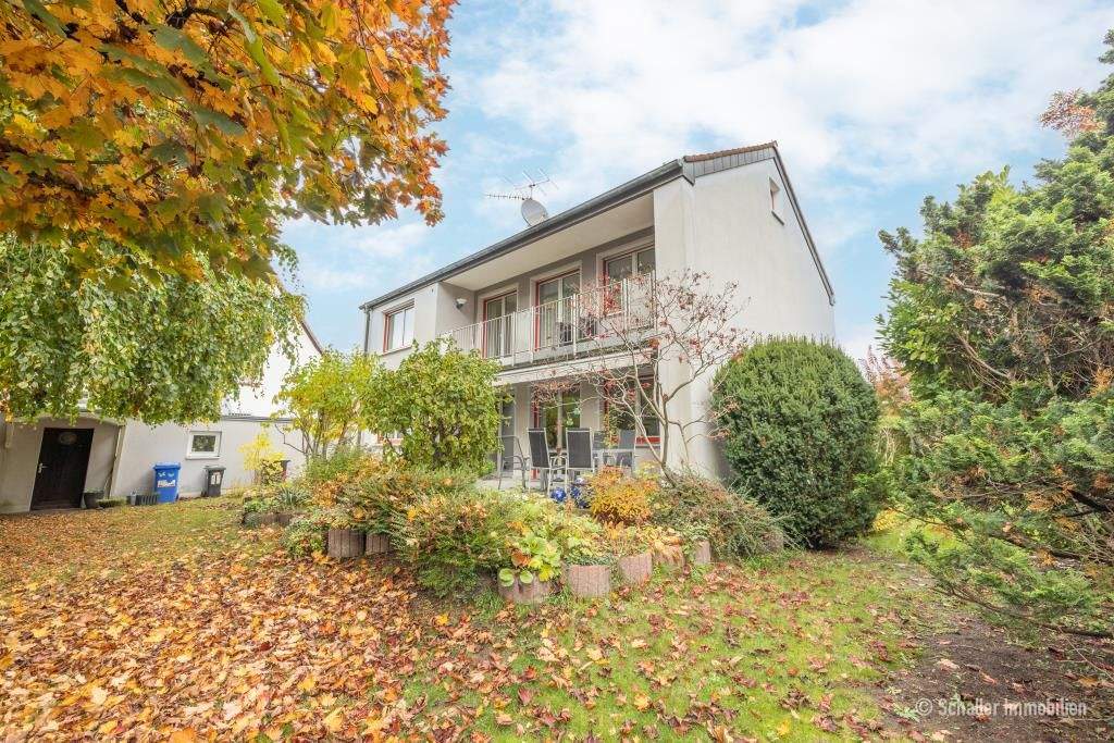Renoviertes freist. Einfamilienhaus in Nürnberg - Altenfurt / Haus kaufen – Nürnberg – Bild 1 von 9