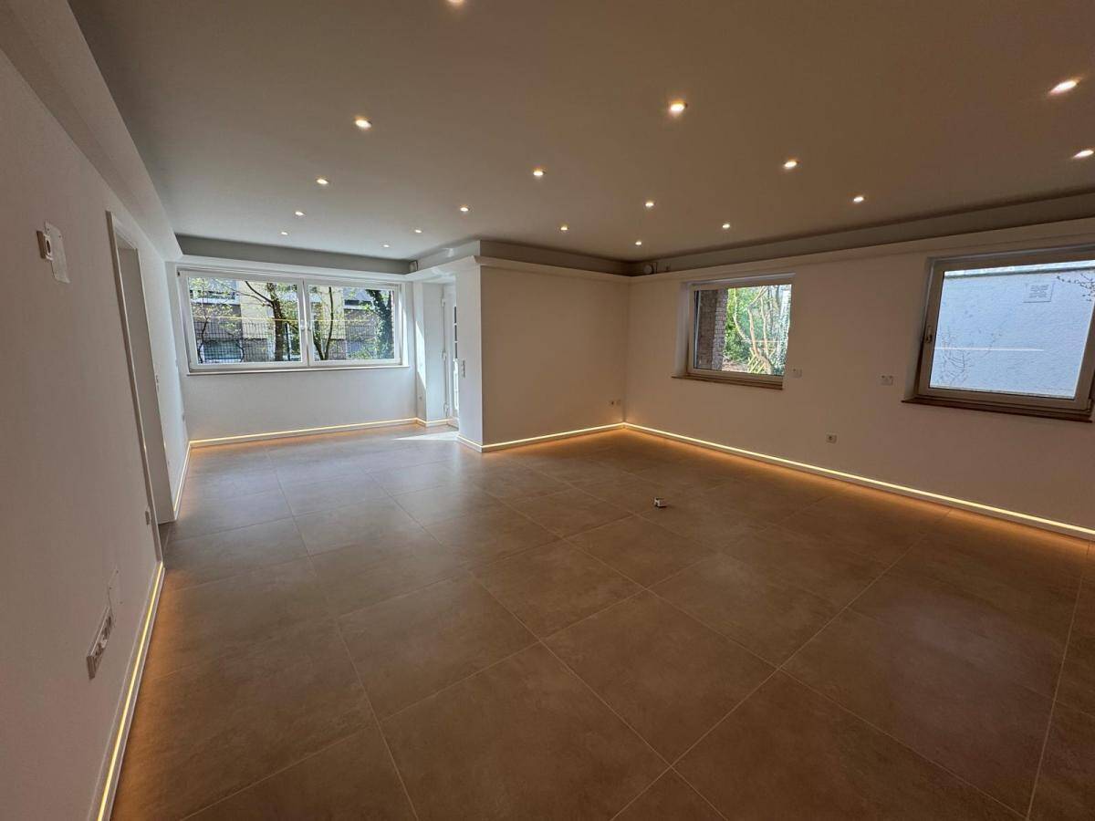 Luxuriöse Mietwohnung mit modernster Ausstattung und Garten – 44309 Dortmund – Bild 1 von 9