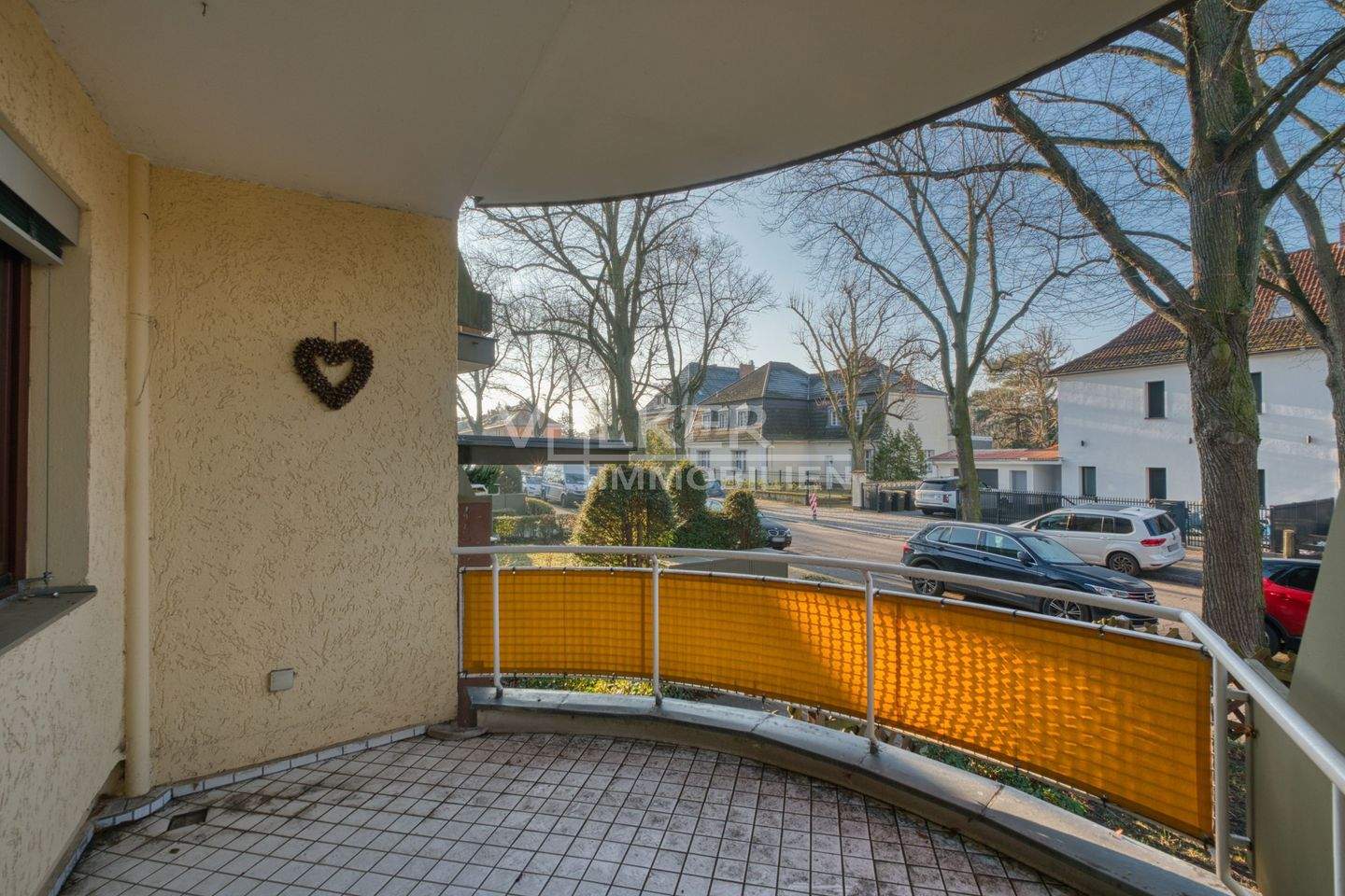 Großzügige 5-Zimmer-Maisonette mit 40 m² Terrasse und zwei Eingängen – Berlin – Vorschaubild 3